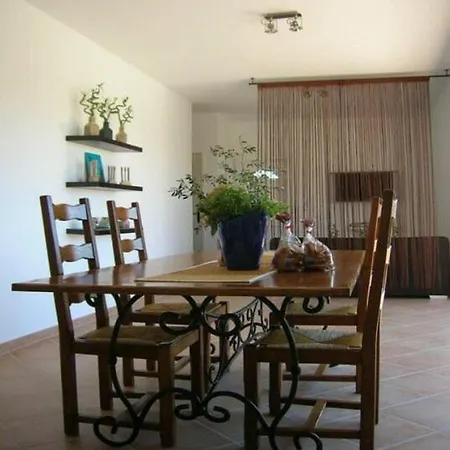 奥萨里·阿利维酒店 4*