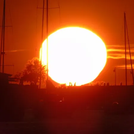 奥萨里·阿利维酒店 4* 贝尔戈代尔